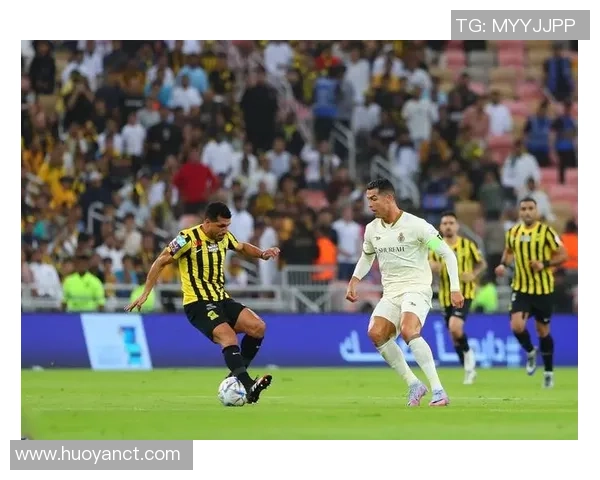 足球巨星遭遇车祸不幸身亡震惊全球球迷引发安全反思 足球巨星遭遇车祸不幸身亡震惊全球球迷引发安全反思