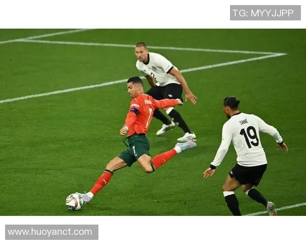 从足球小白到球迷达人:全面认识足球明星的成长之路 从足球小白到球迷达人:全面认识足球明星的成长之路